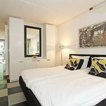 Oda ve Kahvaltı Bloemgracht 3*